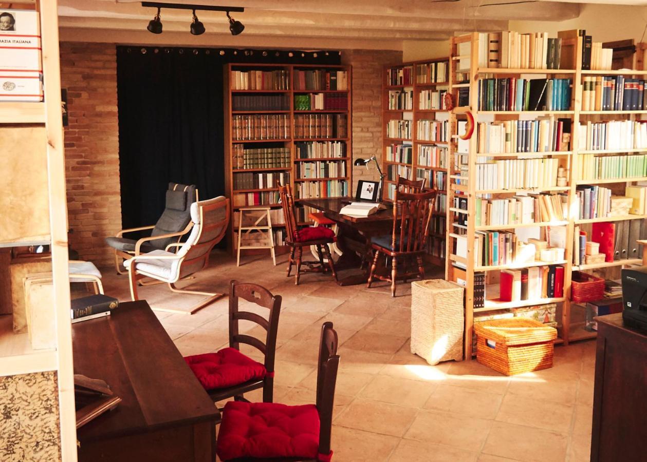 Il Gallo Silvestre - Bed&Books Montecassiano Eksteriør bilde